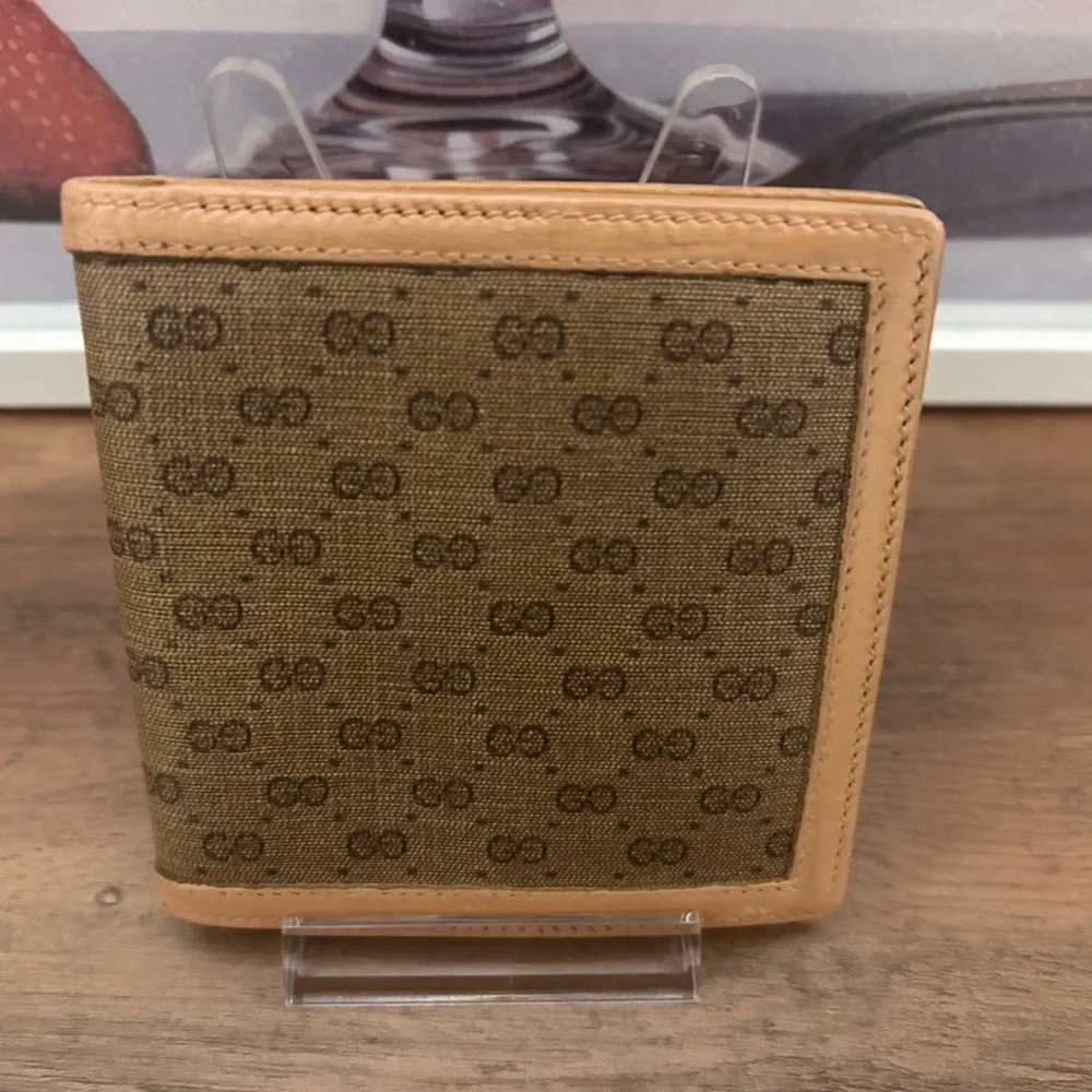 Gucci Vintage Tan and Brown Wallet with dust bag - Picture 12 of 15